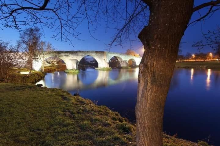 Historic Old Town 2 Bed Ground Floor Apartment Stirling Eksteriør bilde